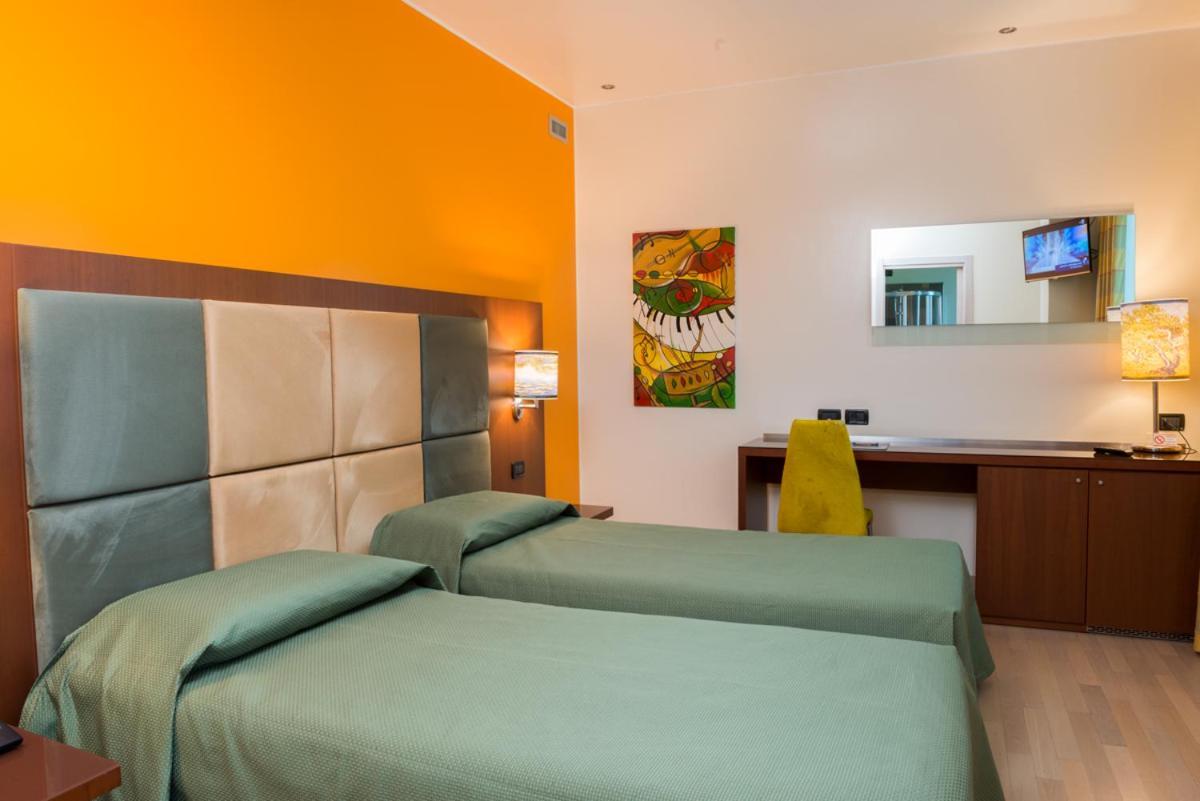 Hotel Kristal 3 Stelle Superior Zane Ngoại thất bức ảnh