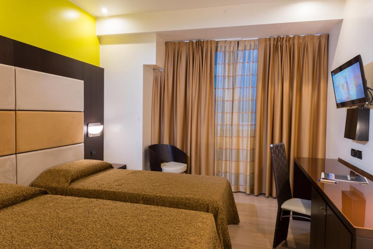 Hotel Kristal 3 Stelle Superior Zane Ngoại thất bức ảnh