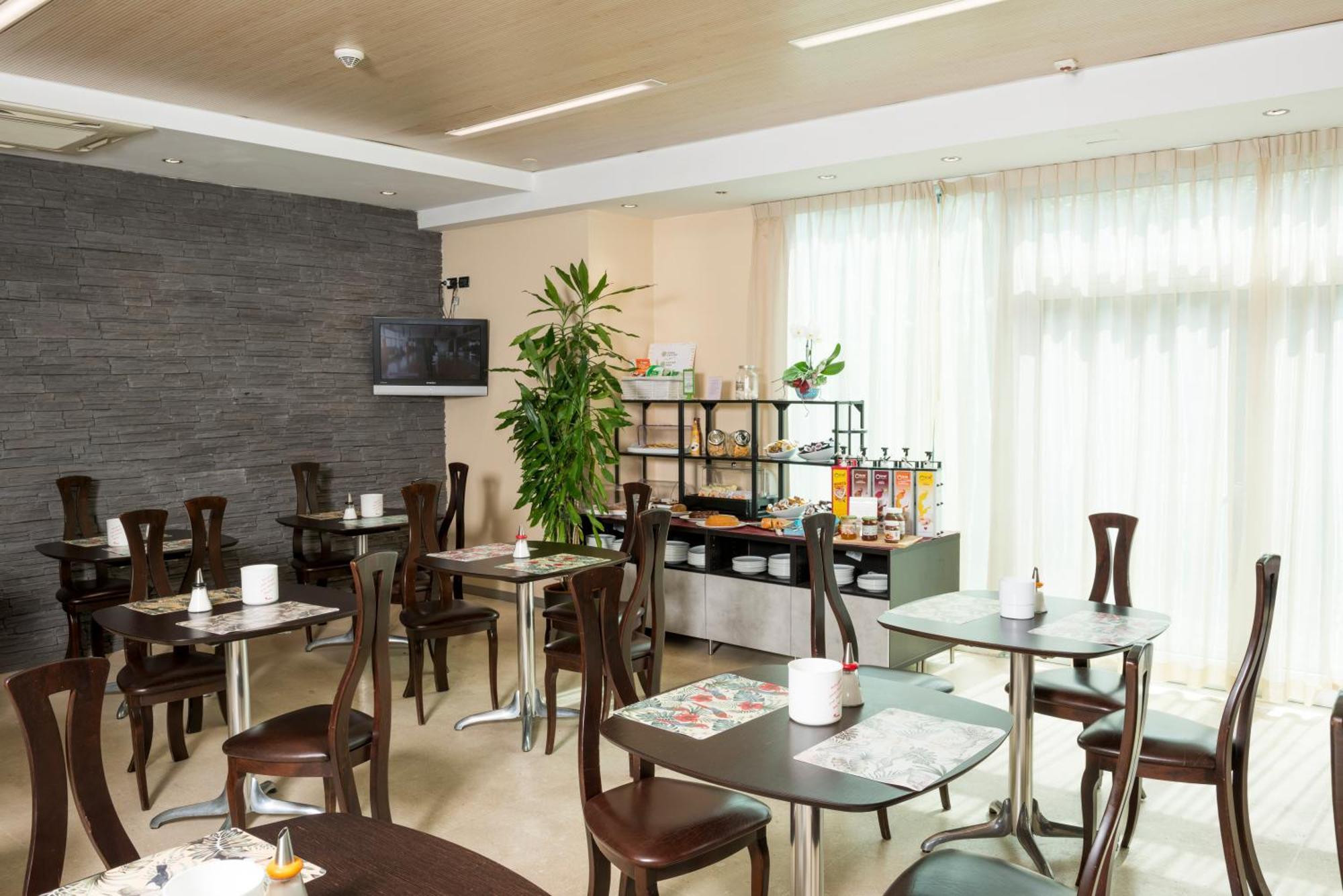 Hotel Kristal 3 Stelle Superior Zane Ngoại thất bức ảnh