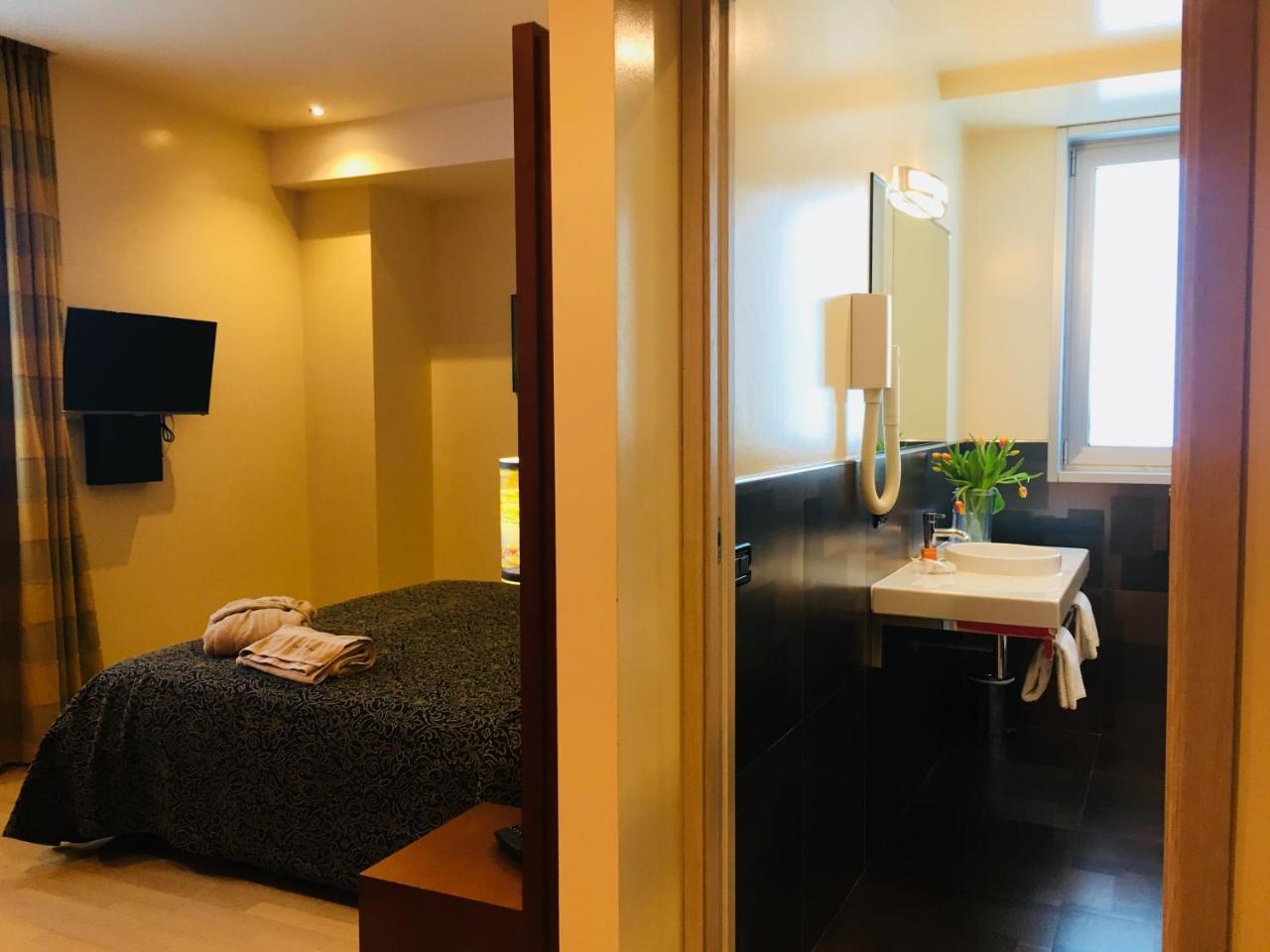 Hotel Kristal 3 Stelle Superior Zane Ngoại thất bức ảnh